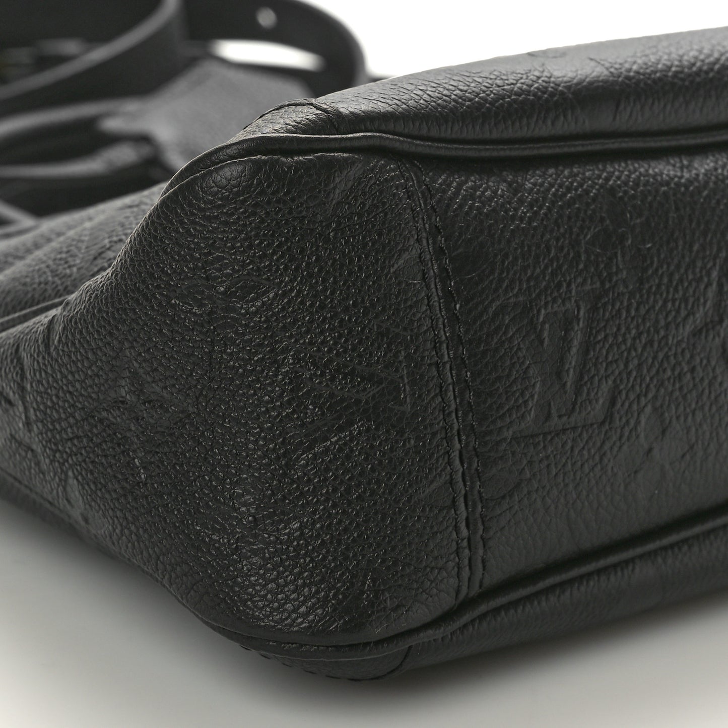 Empreinte Monogram Giant Trianon PM Black