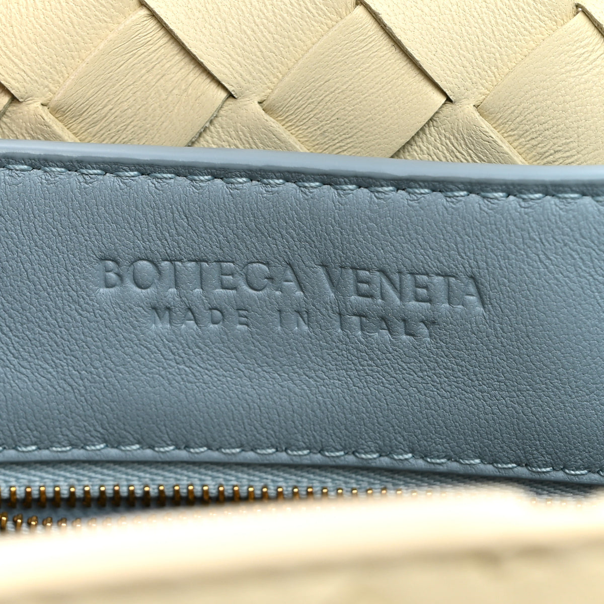 Nappa Intrecciato Medium Andiamo Shoulder Bag Sea Salt Ice Kaki