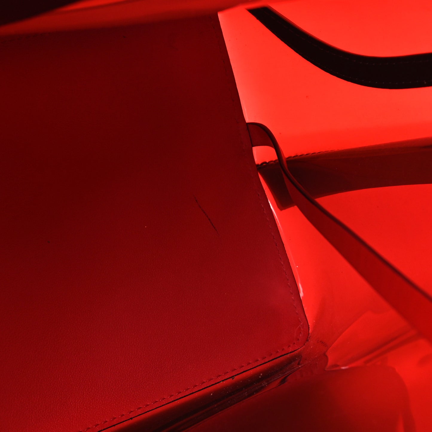 PVC Vlogo Small Escape Tote Red