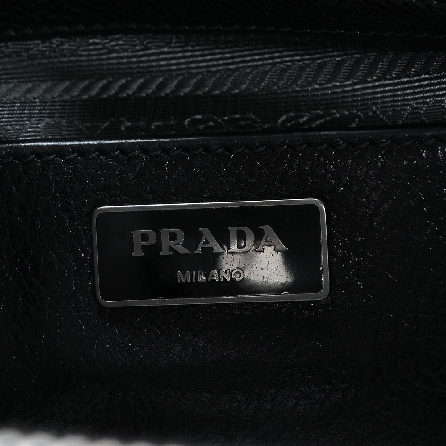 Glace Calf Twin Pocket Tote Nero Black