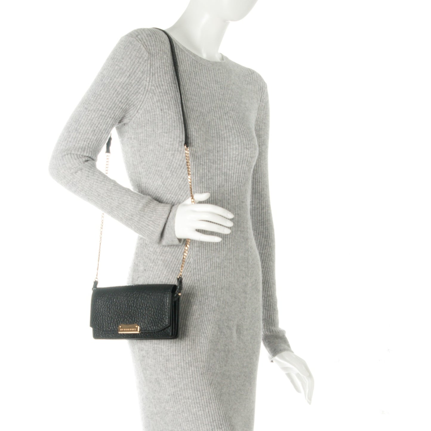 Signature Grain Small Madison Chain Clutch Black