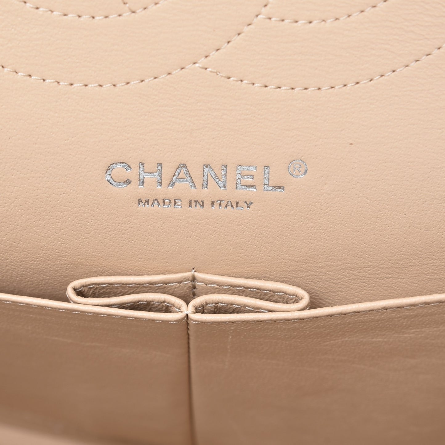 Caviar Quilted Jumbo Double Flap Beige Clair