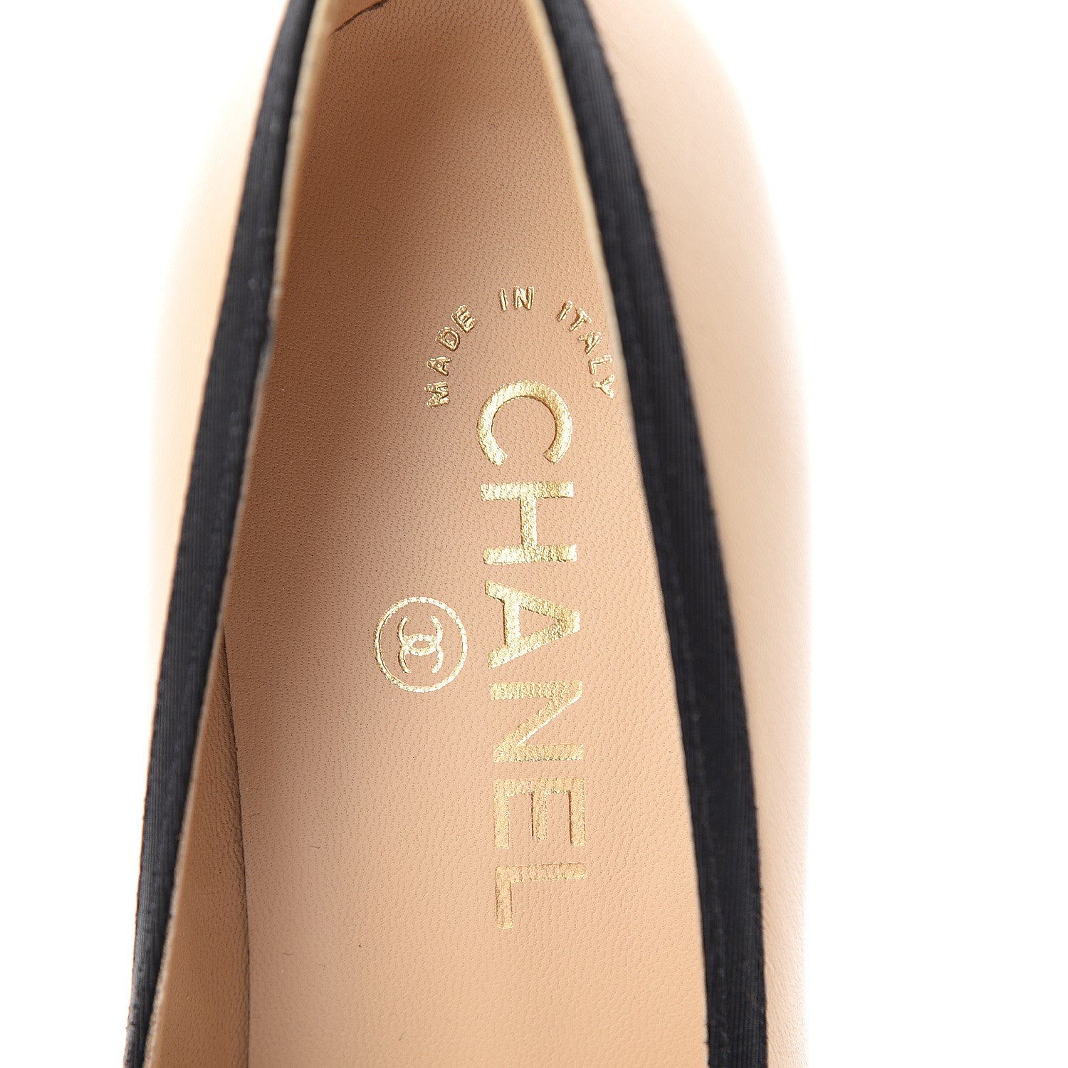 Chanel Lambskin Grosgrain Cap Toe CC Pumps 37 Beige Black 5 of 7