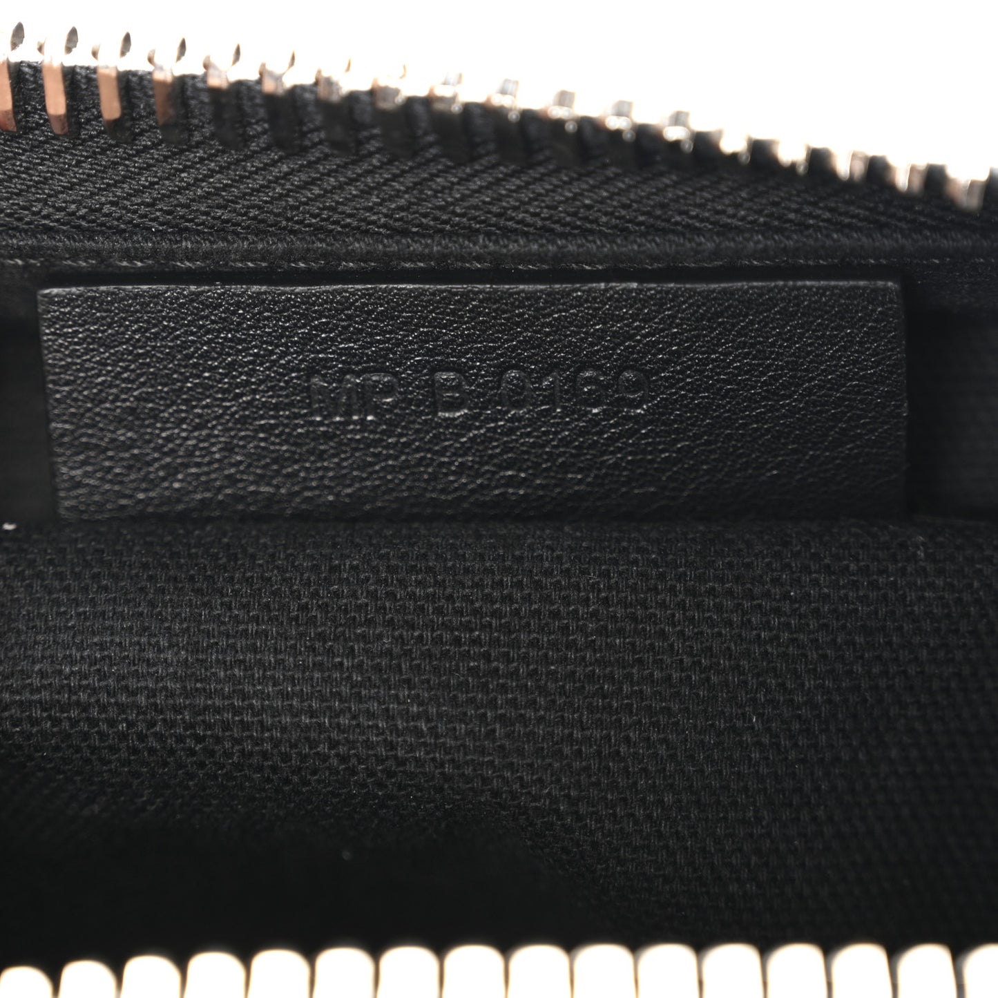 Calfskin Signature Logo Small Antigona Black