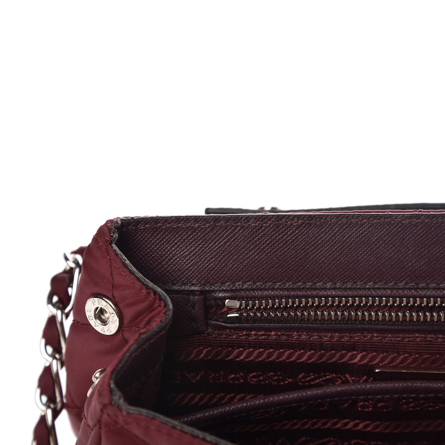 Nylon Tessuto Impuntu Quilted Flap Granato