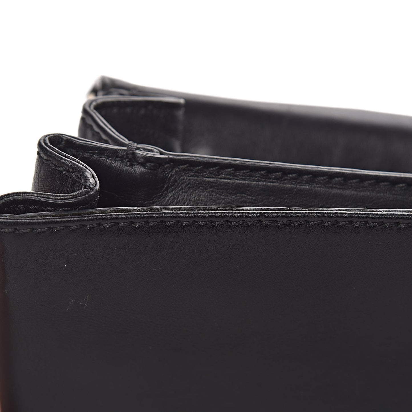 Vitello Flap Accordion Shoulder Flap Black