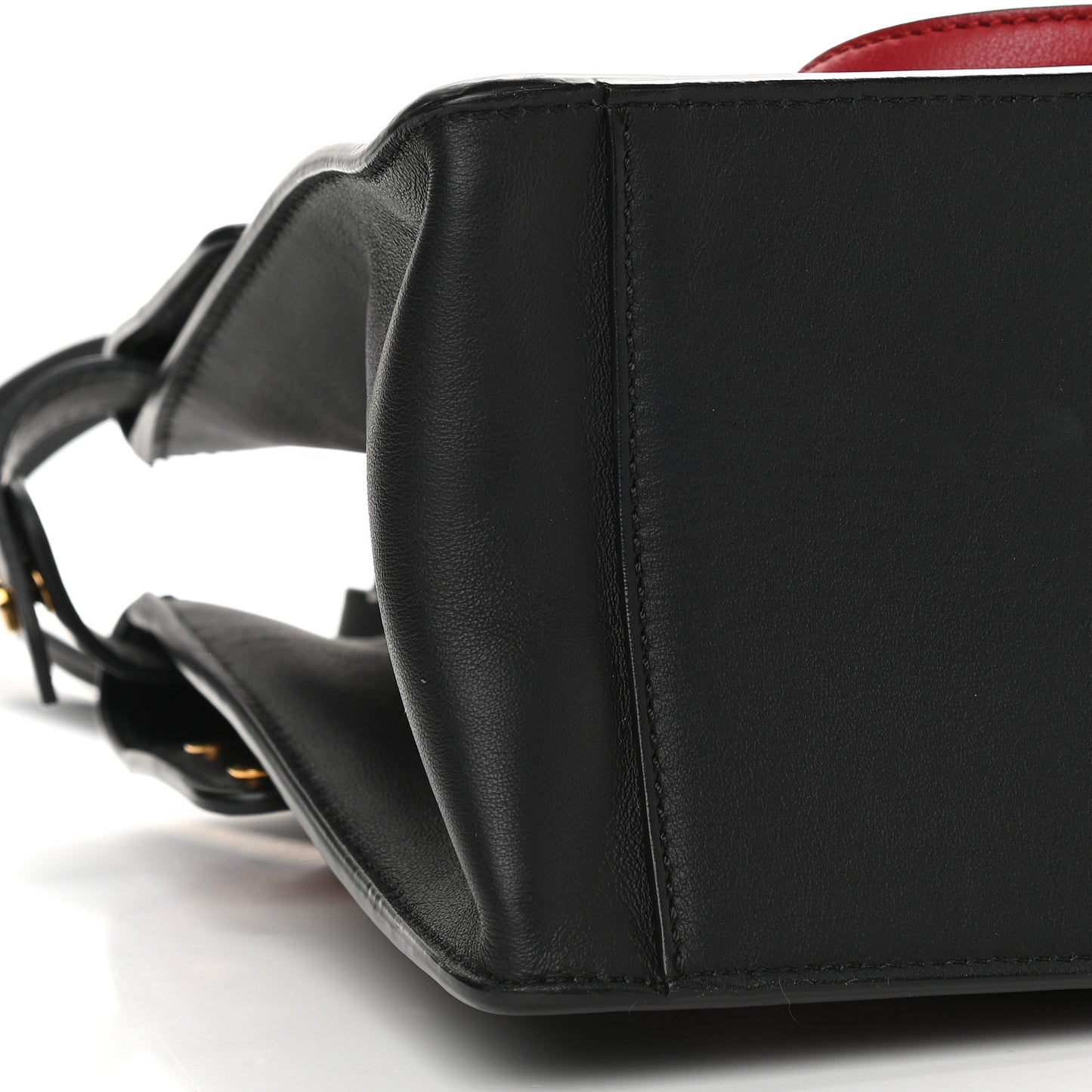 Vitello Grace Suede Small Flip Tote Black Fragola Marrone