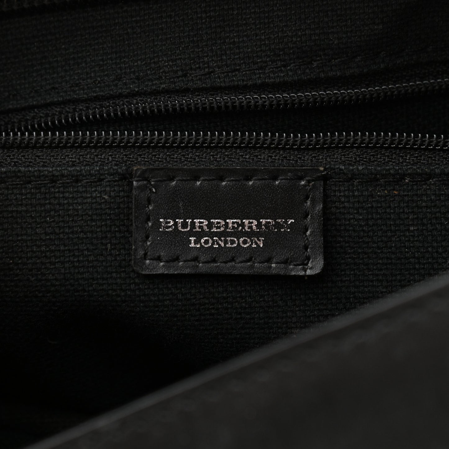 House Check Large Pochette Black