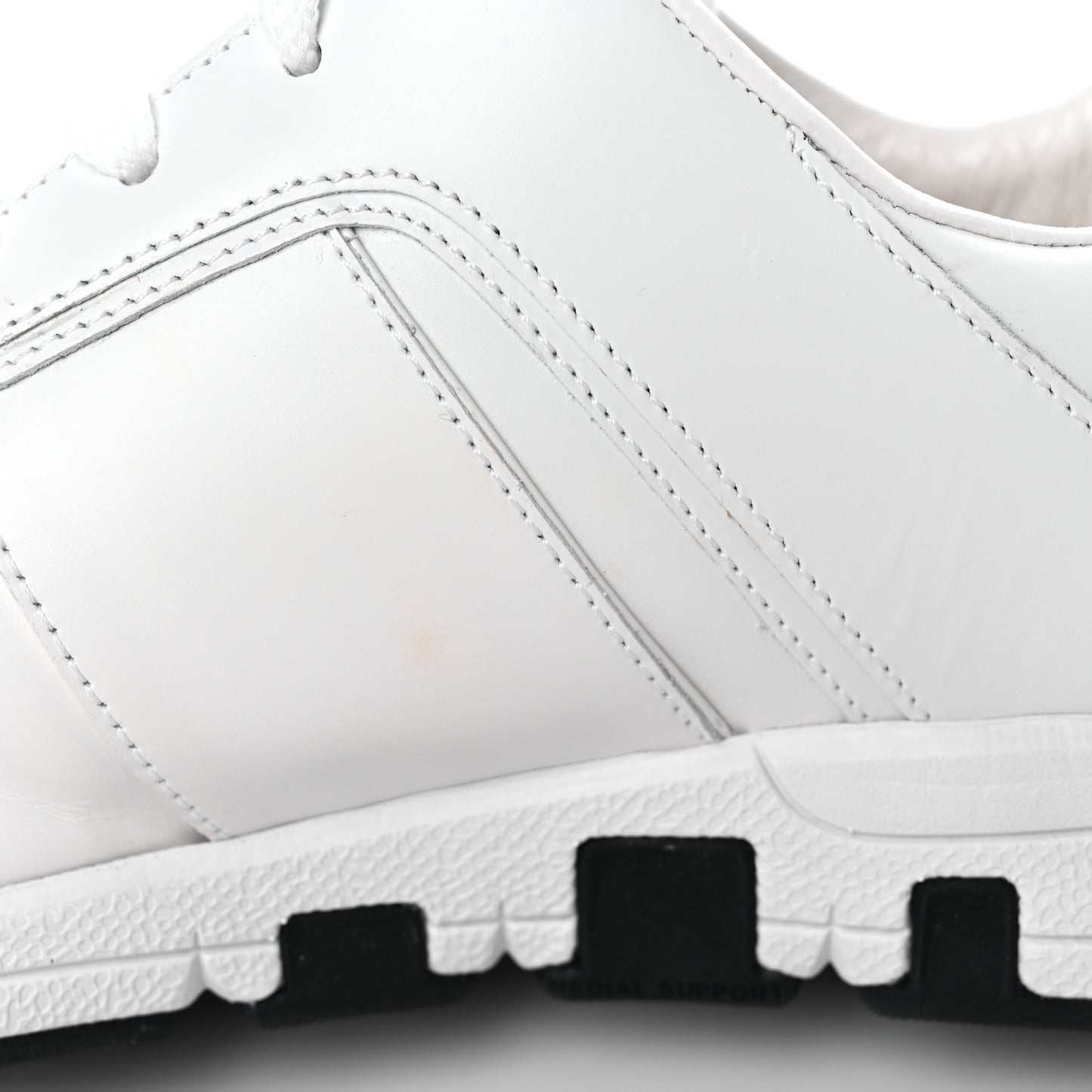 Calfskin Womens Interlocking G Sneakers 38 White