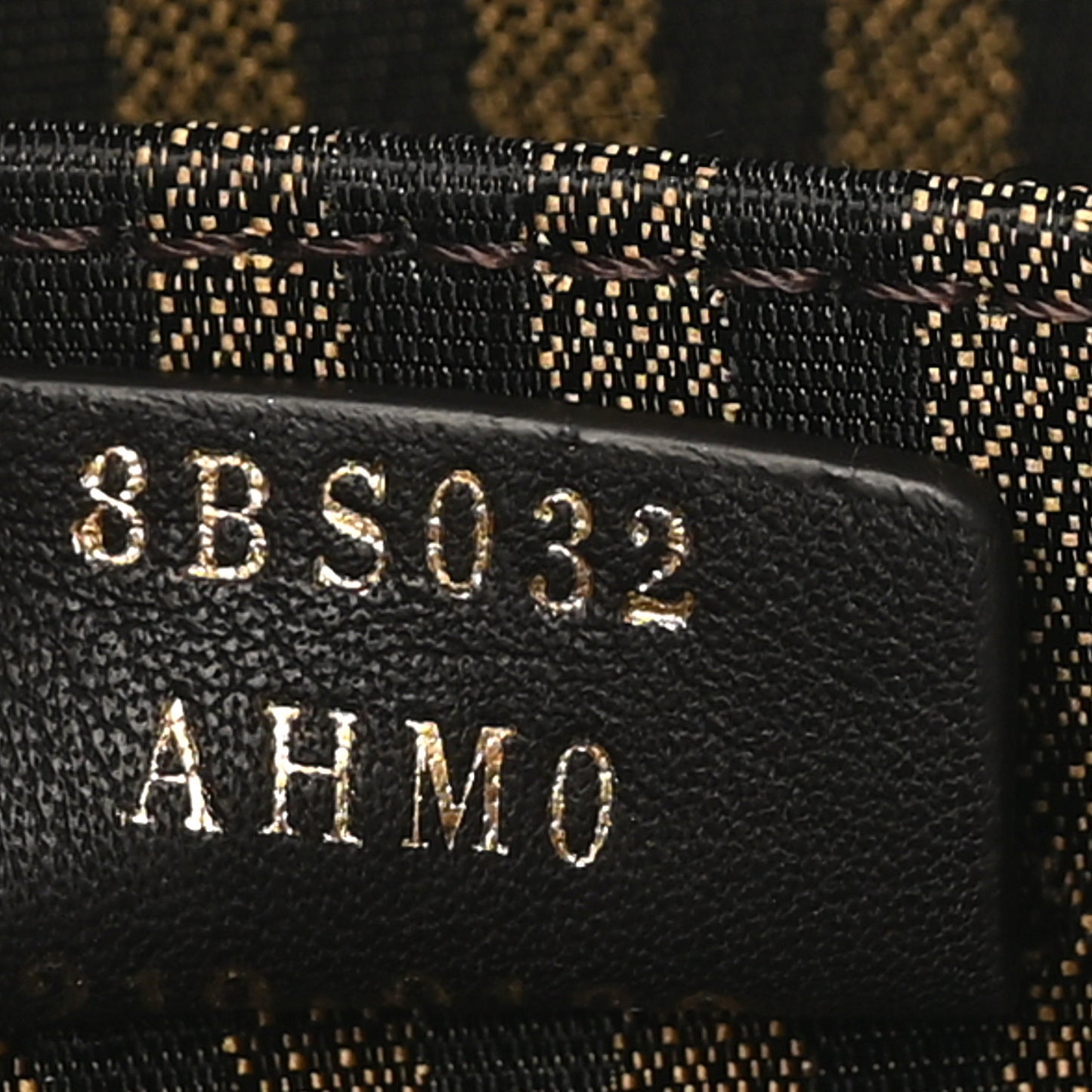Vitello Palmellato Wallet on Chain with Pouches Black