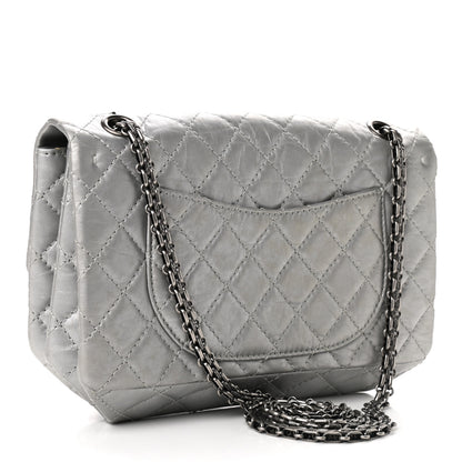Chanel Metallic Aged Calfskin 2.55 Reissue 225 Flap Silver 3 of 13