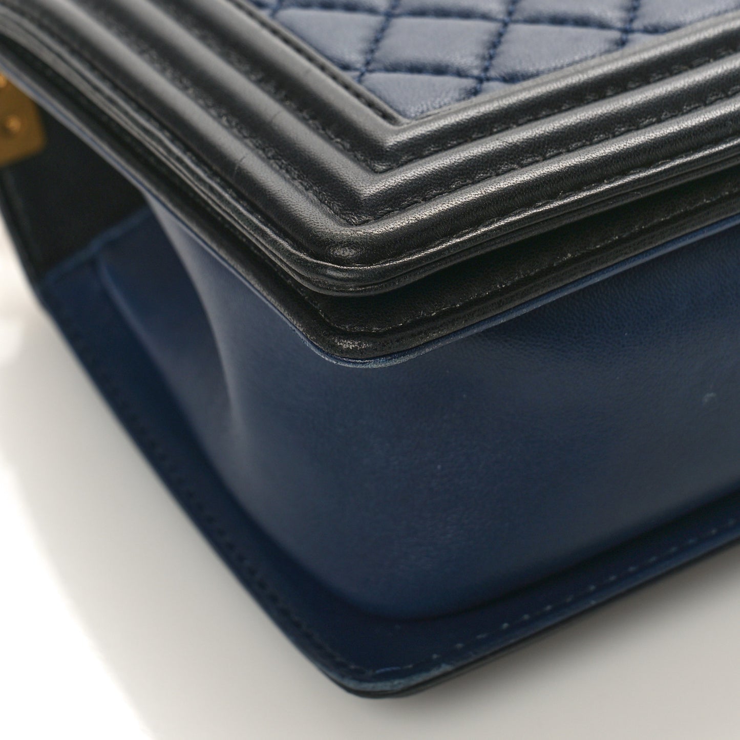 Lambskin Quilted Bi-Color Medium Boy Flap Black Navy