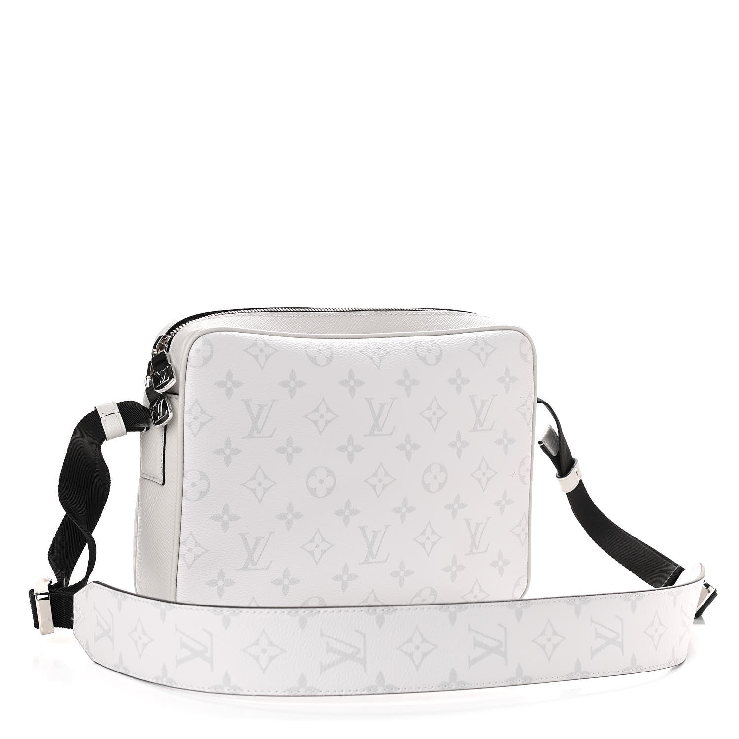 Louis Vuitton Taiga Monogram Outdoor Messenger White 4 of 10