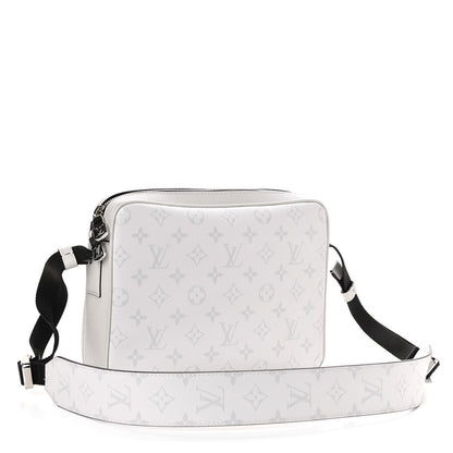 Louis Vuitton Taiga Monogram Outdoor Messenger White 4 of 10