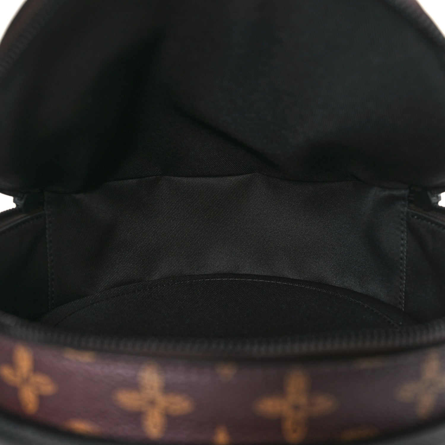 Louis Vuitton Monogram N°7 Wheel Box 5 of 8