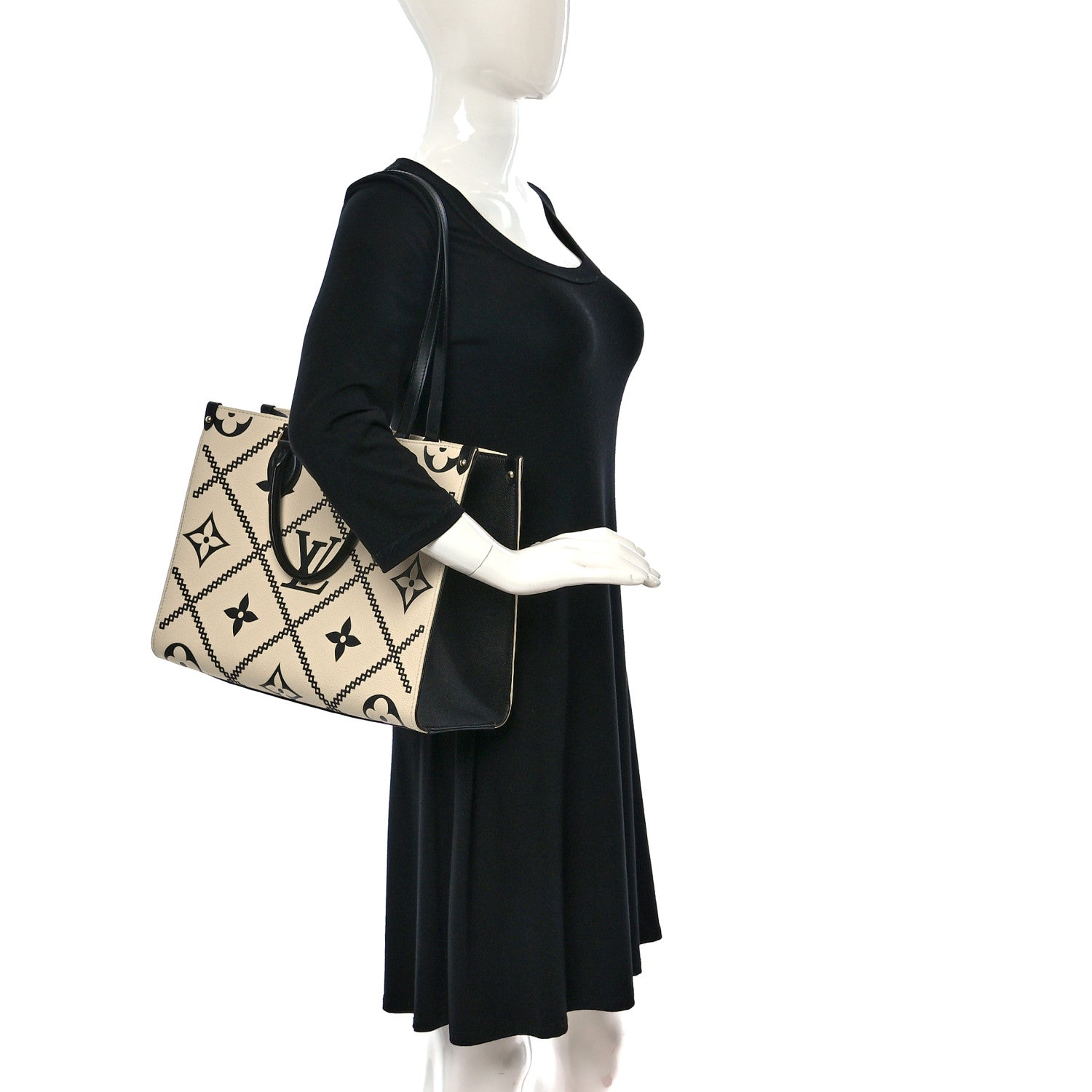 Louis Vuitton Empreinte Monogram Giant Broderies Onthego MM Cream Black 2 of 8