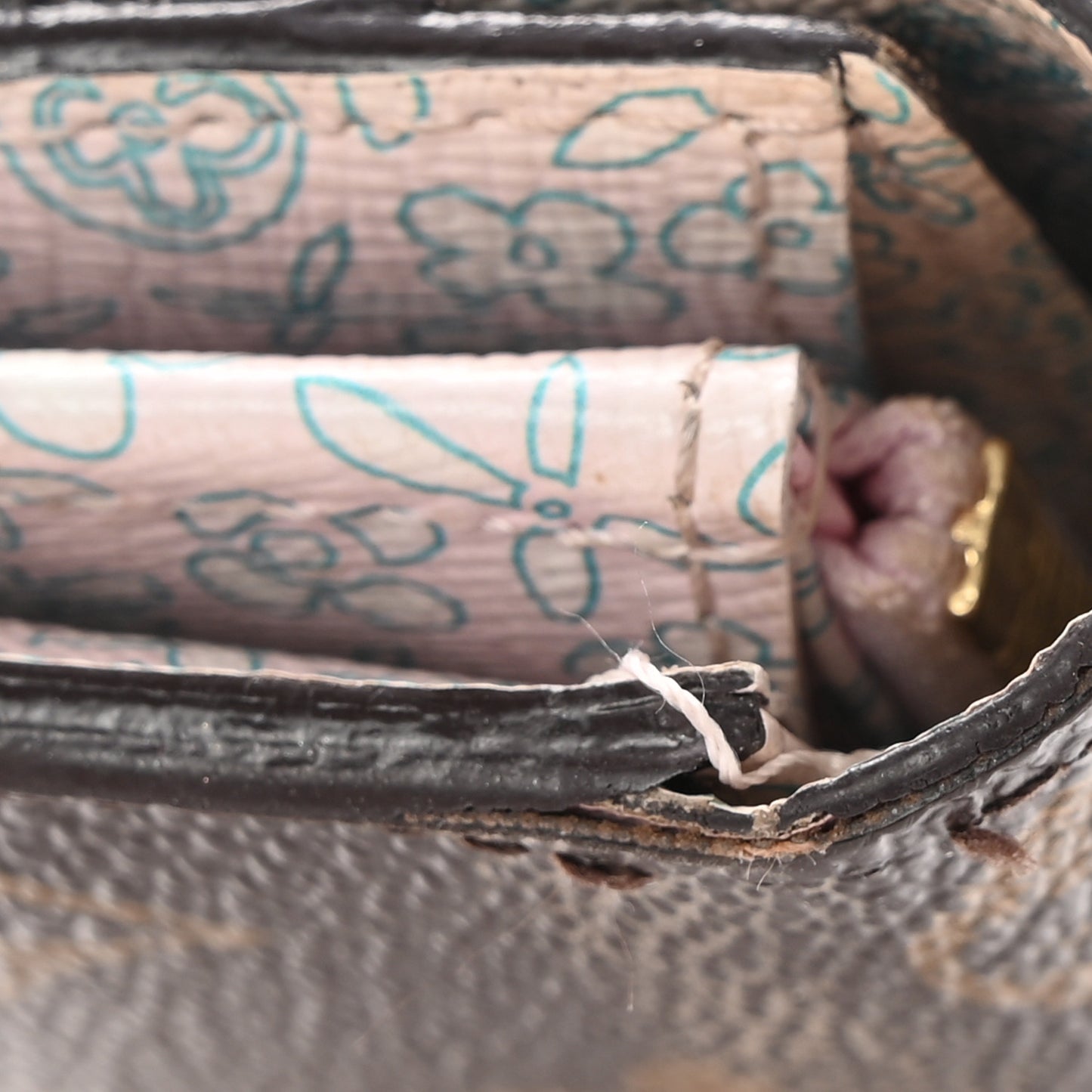 Monogram Fleuri Sarah Wallet Rose