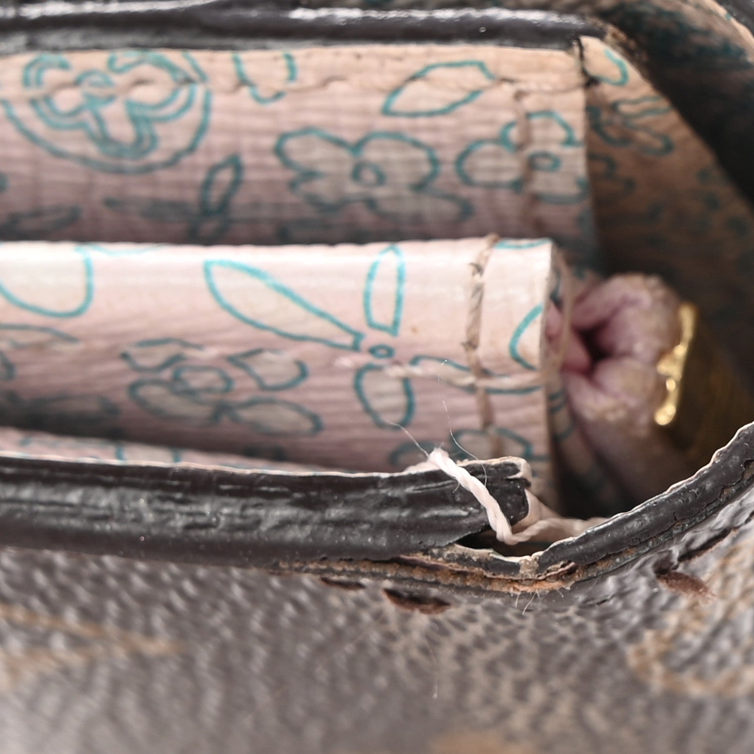 Louis Vuitton Monogram Fleuri Sarah Wallet Rose 14 of 15