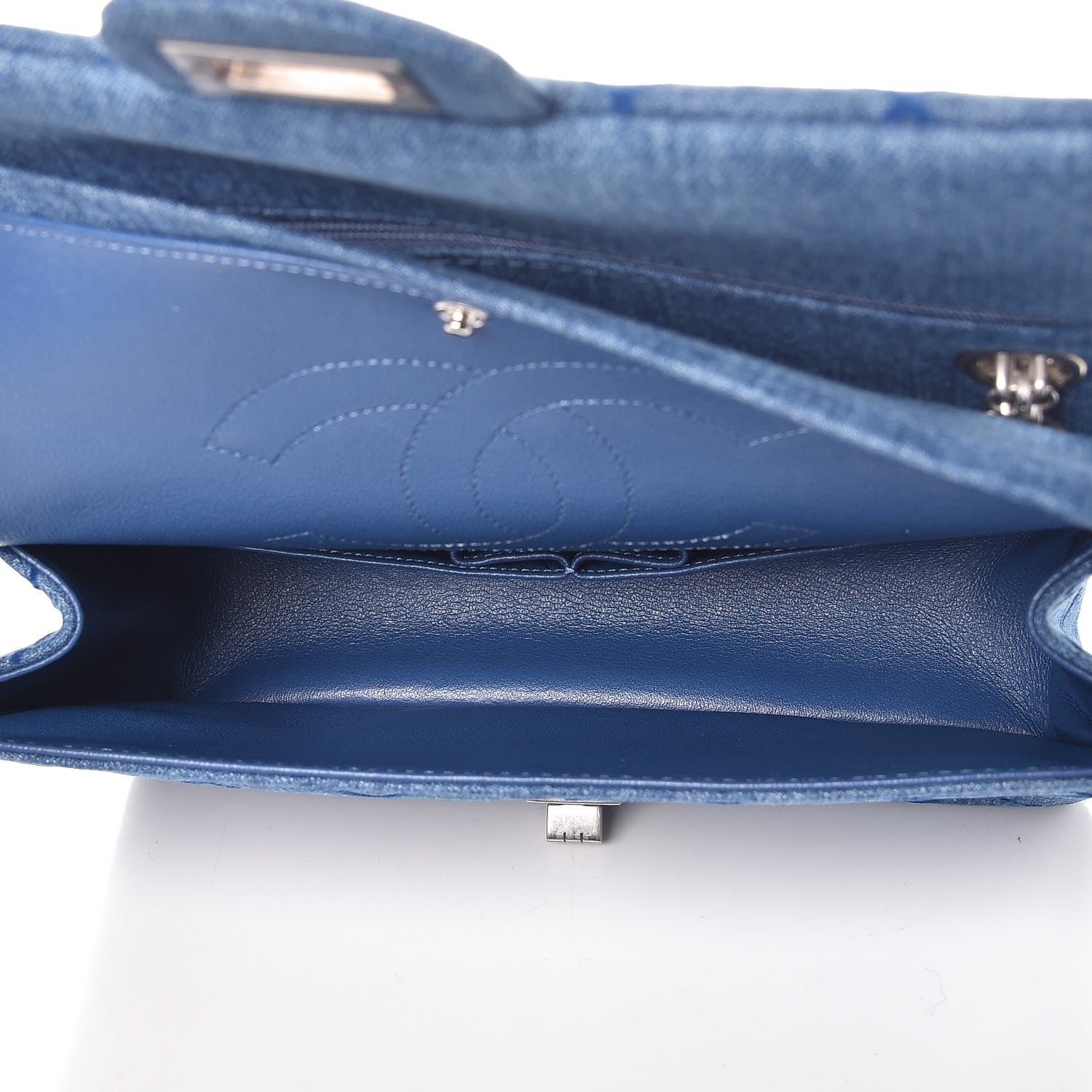 Chanel Denim 2.55 Reissue 225 Flap Blue 6 of 9