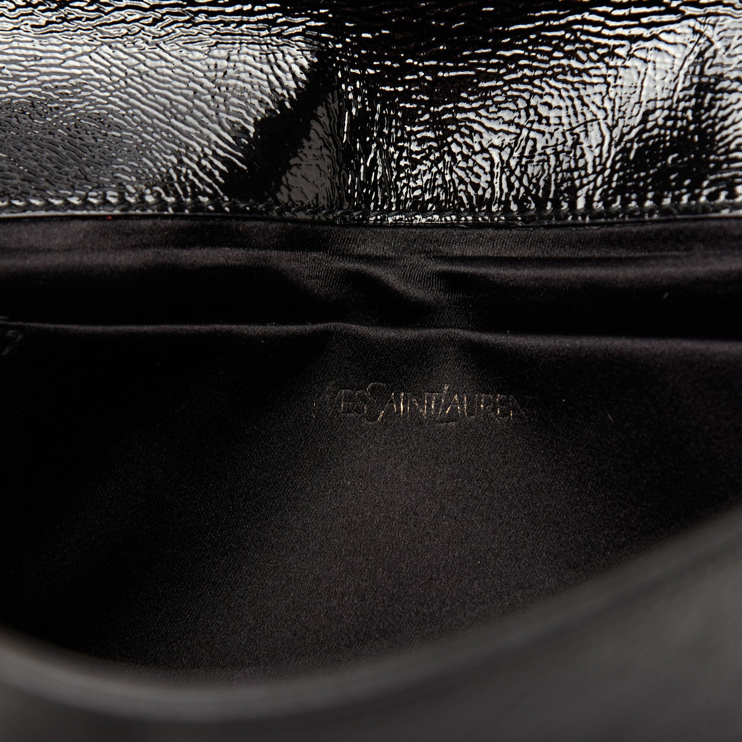 Saint Laurent Textured Patent Monogram Large Belle De Jour Clutch Black 6 of 6