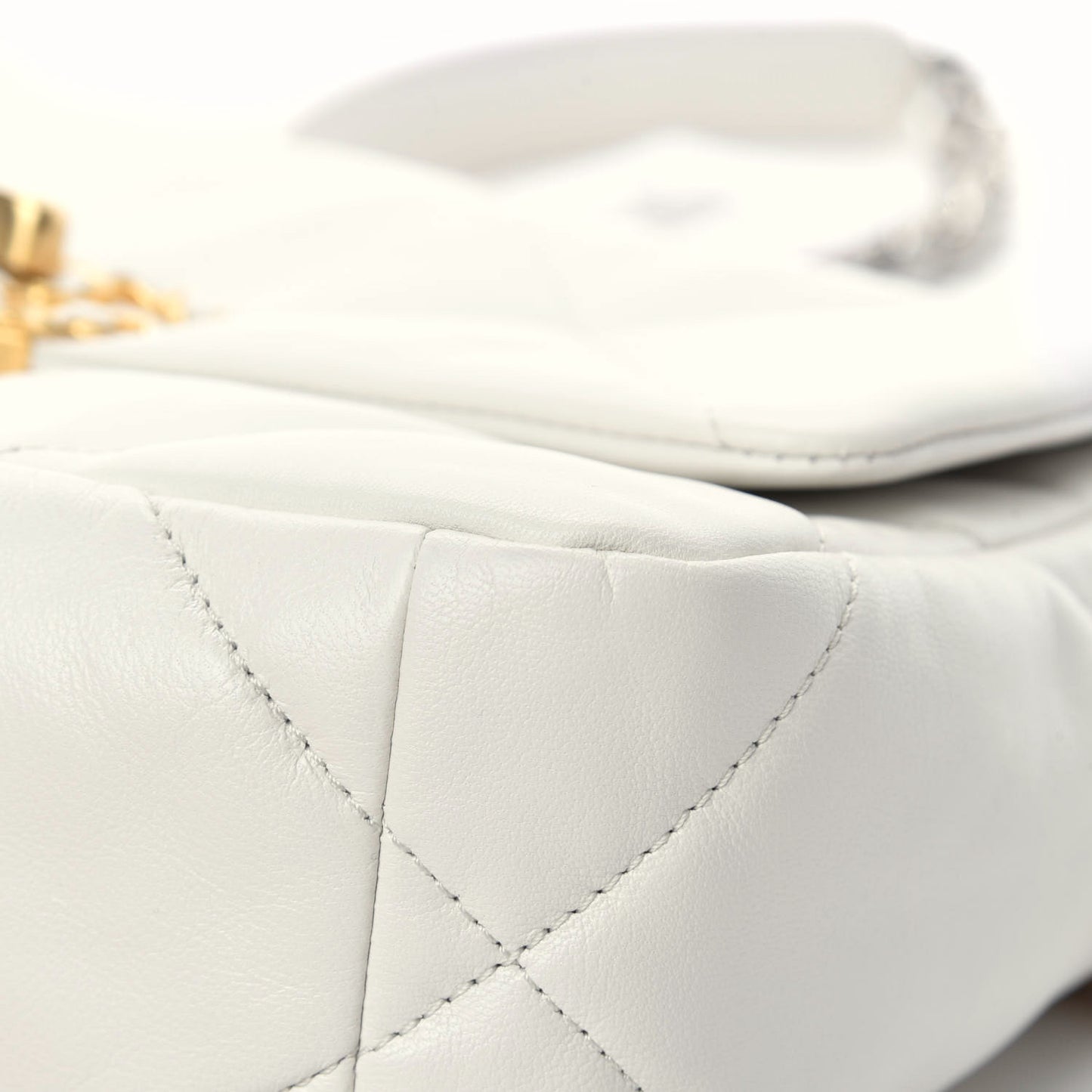 Goatskin Quilted Medium 19 Flap White