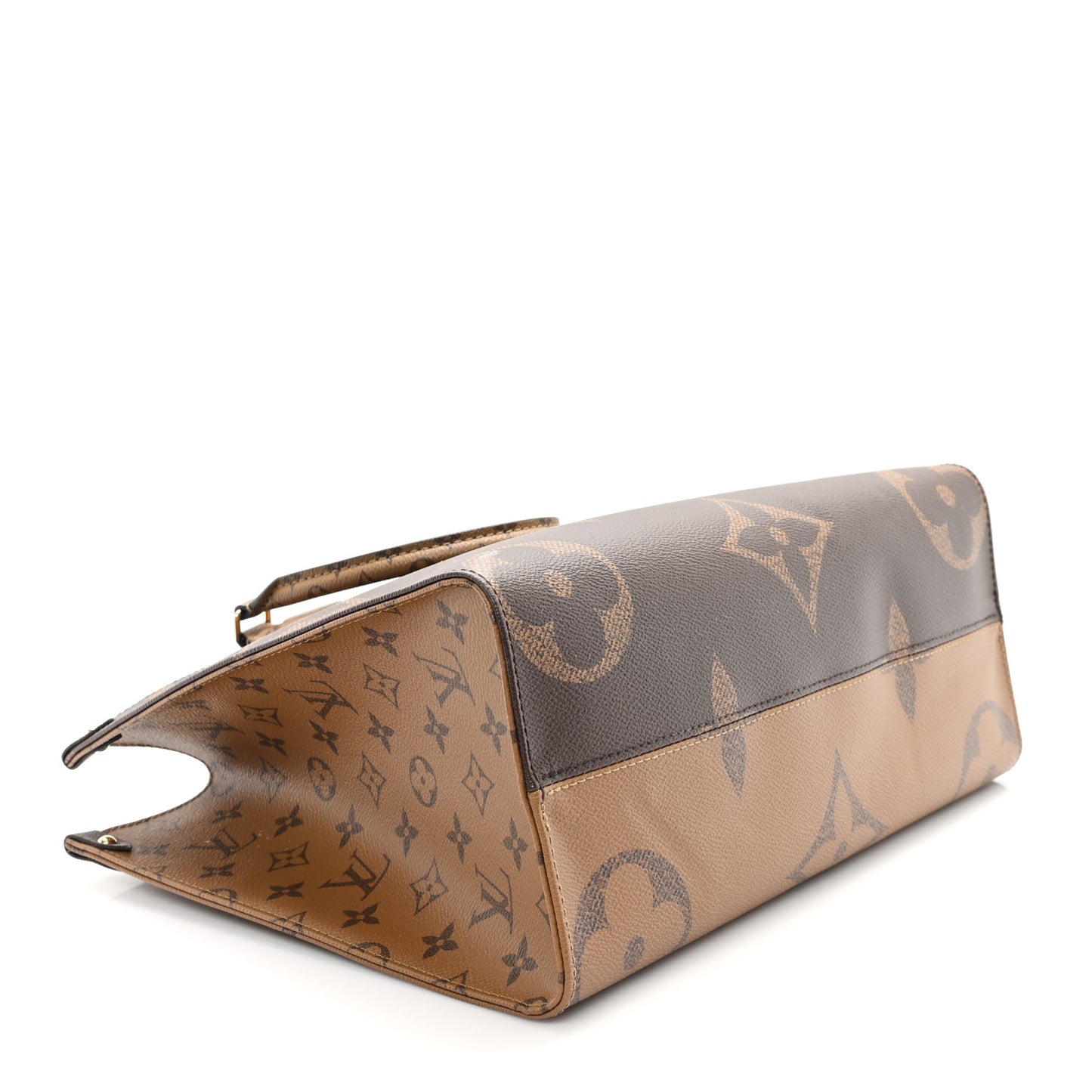 Reverse Monogram Giant Onthego MM