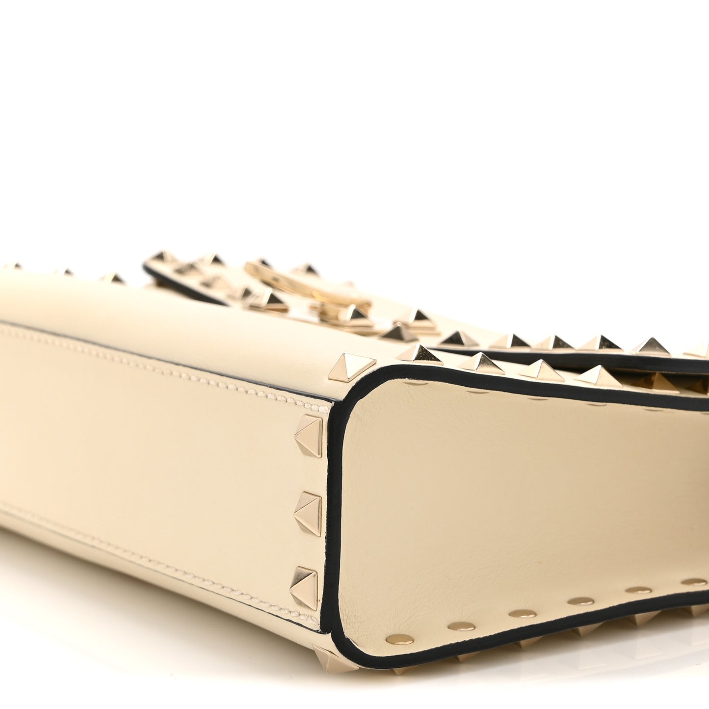 Vitello Medium Rockstud Flip Lock Crossbody Bag Light Ivory