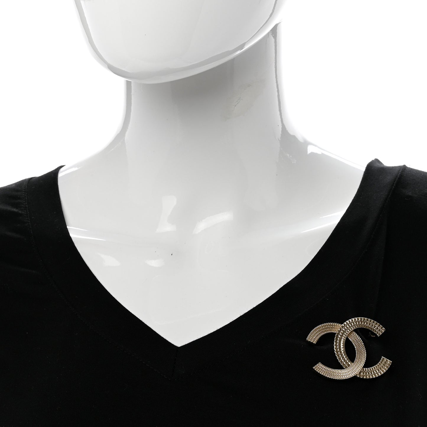 Metal Chain Quilted CC Brooch Gold