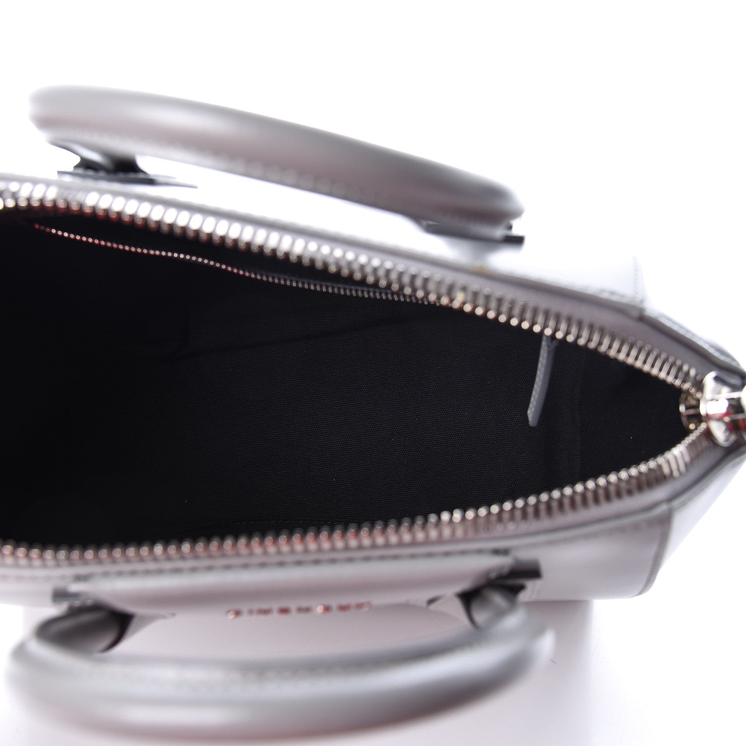 Givenchy Shiny Lord Calfskin Small Antigona Pearl Grey 5 of 10