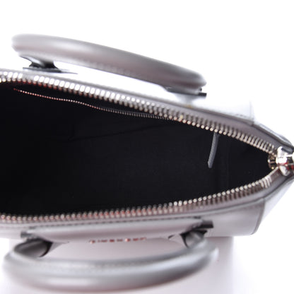 Givenchy Shiny Lord Calfskin Small Antigona Pearl Grey 5 of 10