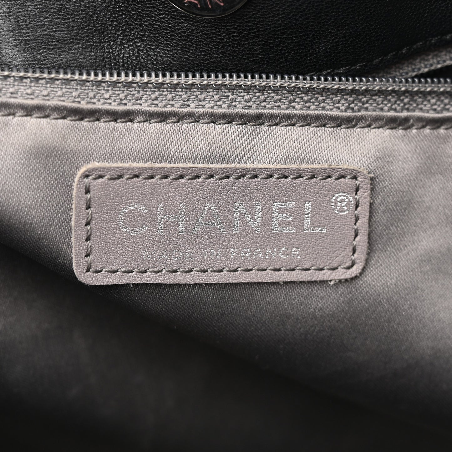 Vinyl Quilted Funny Tweed Tote Black