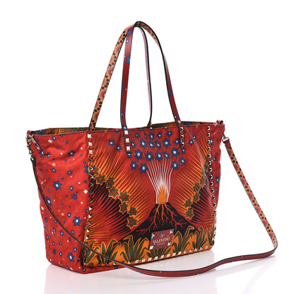 Valentino Garavani Canvas Enchanted Wonderland Medium Rockstud Reversible Tote Rosso 8 of 16