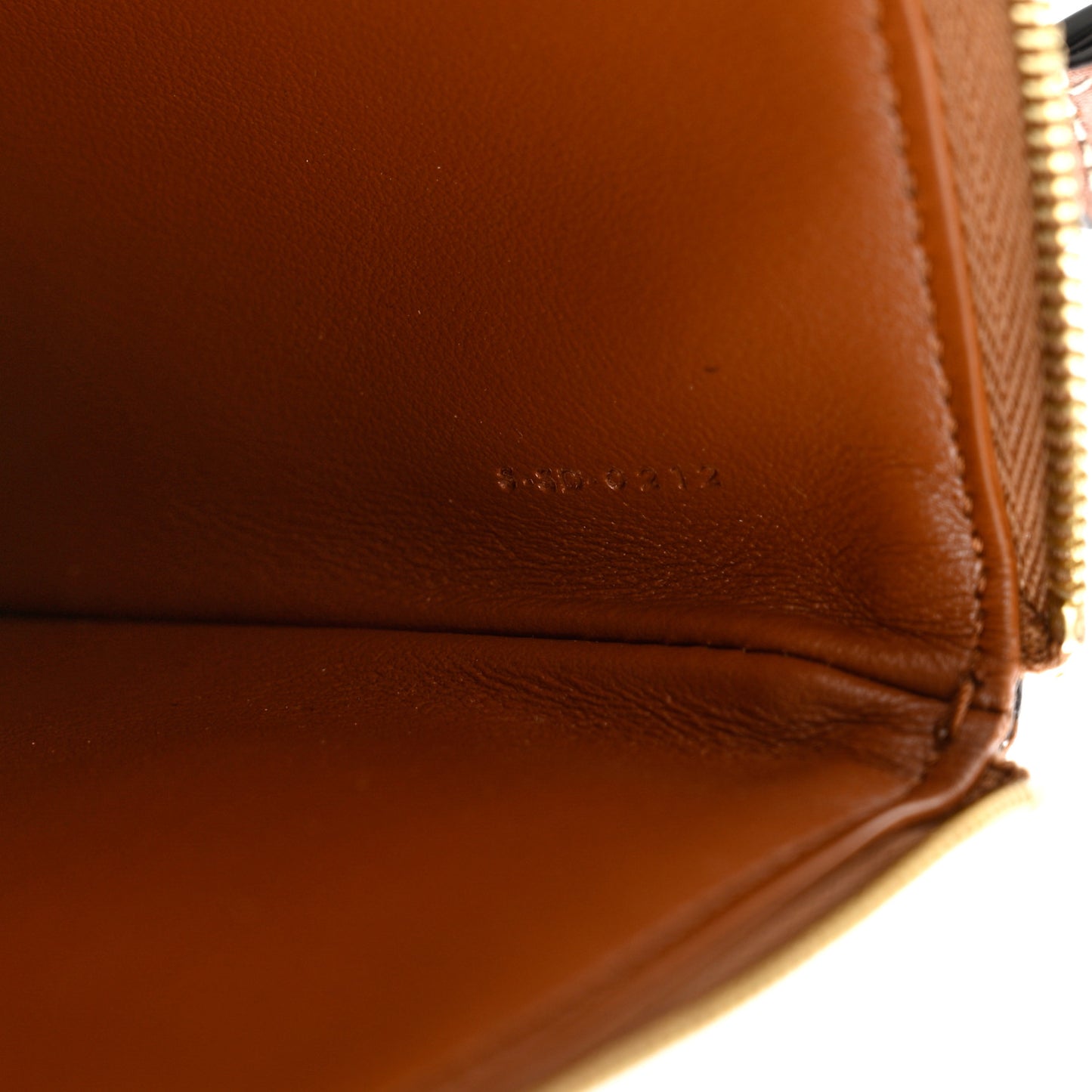 Smooth Calfskin Cuir Triomphe Pouch Tan