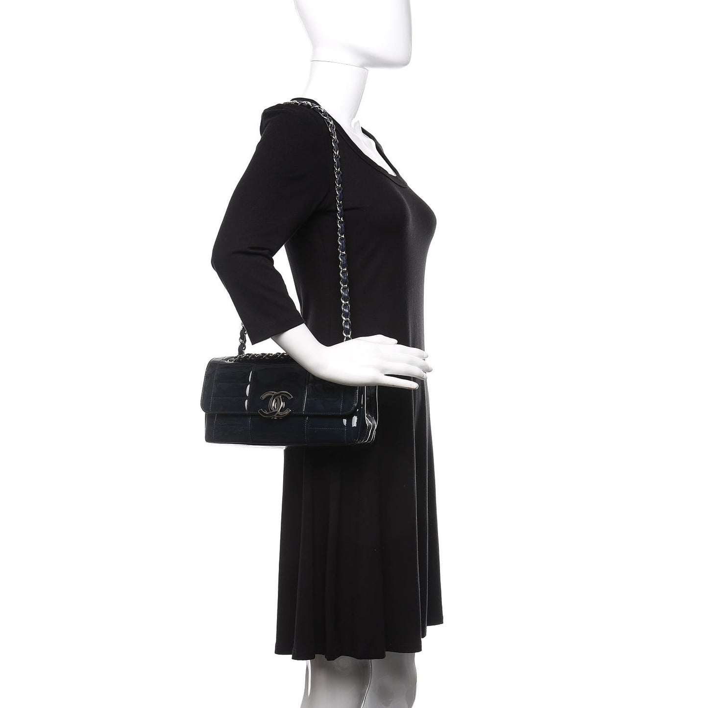 Patent Horizontal Quilted Medium Single Flap Dark Navy Blue