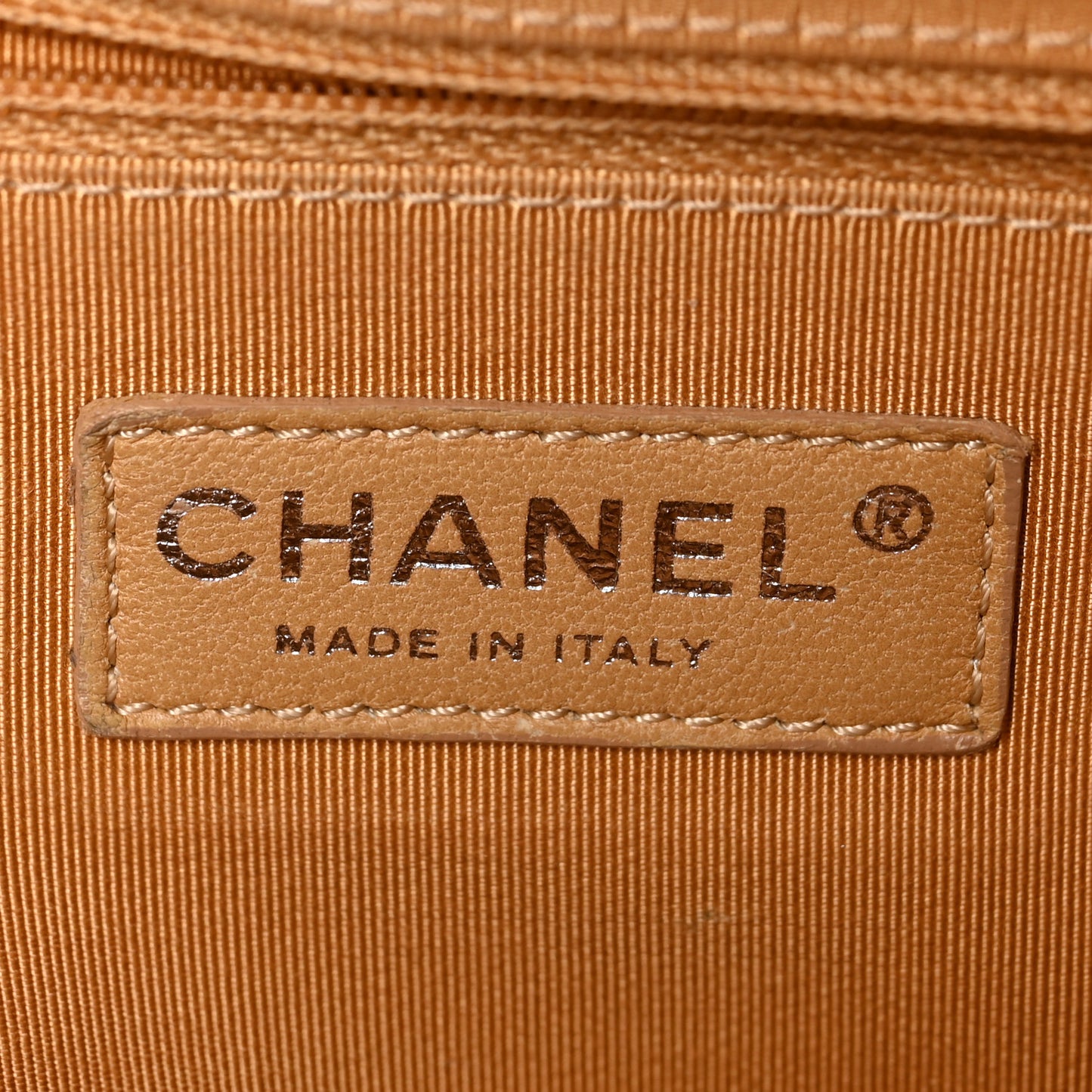 Washed Lambskin Quilted Medium Chain Around Messenger Brown