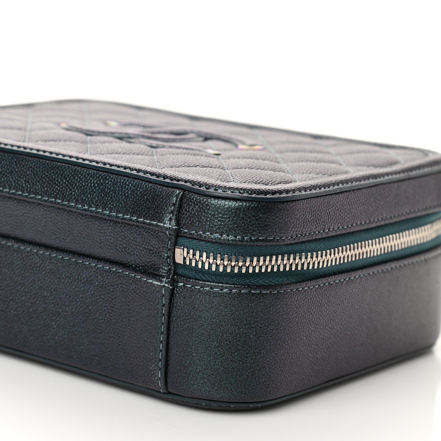 Iridescent Caviar Quilted Medium CC Filigree Vanity Case Dark Turquoise