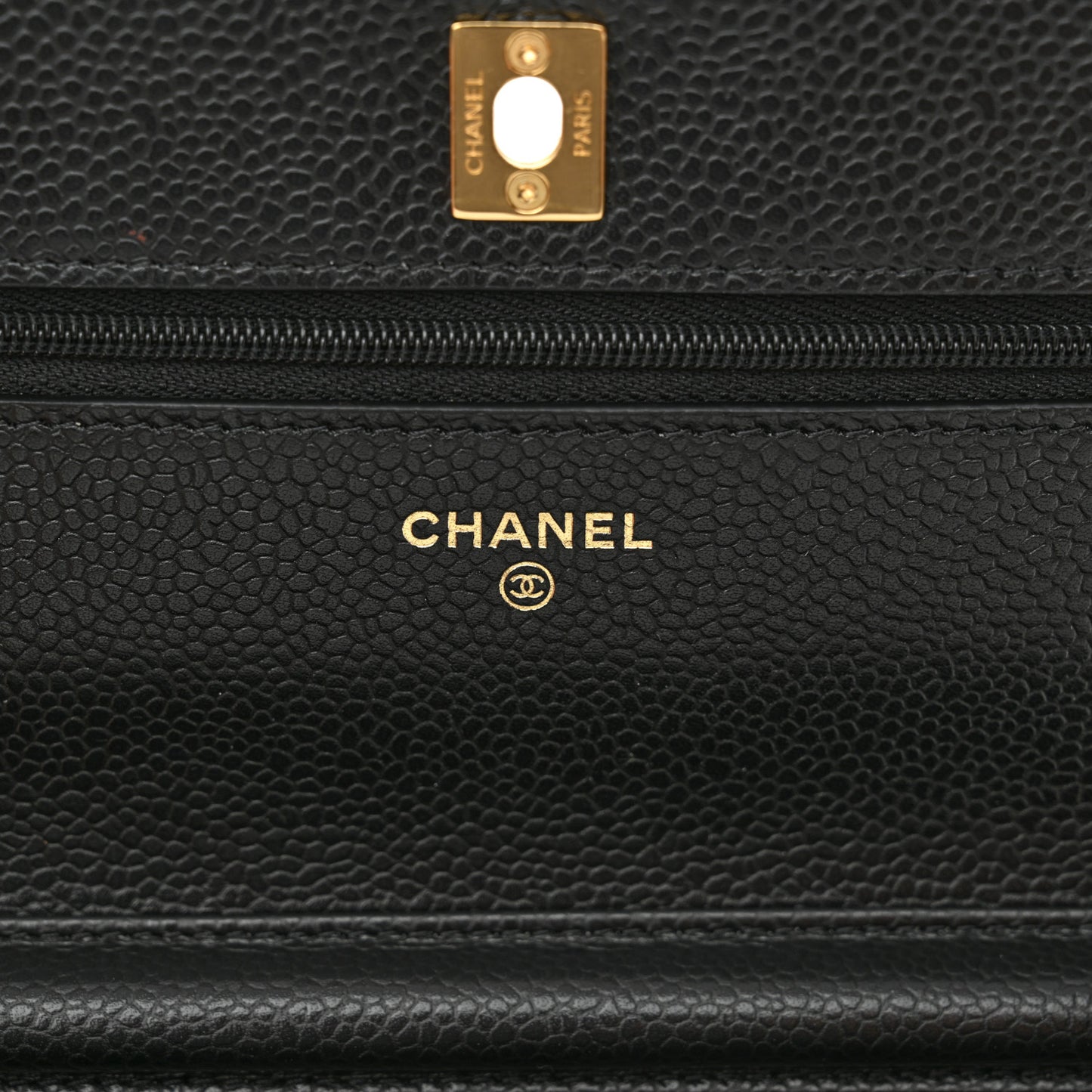 Caviar Quilted CC Turnlock Wallet On Chain WOC Black