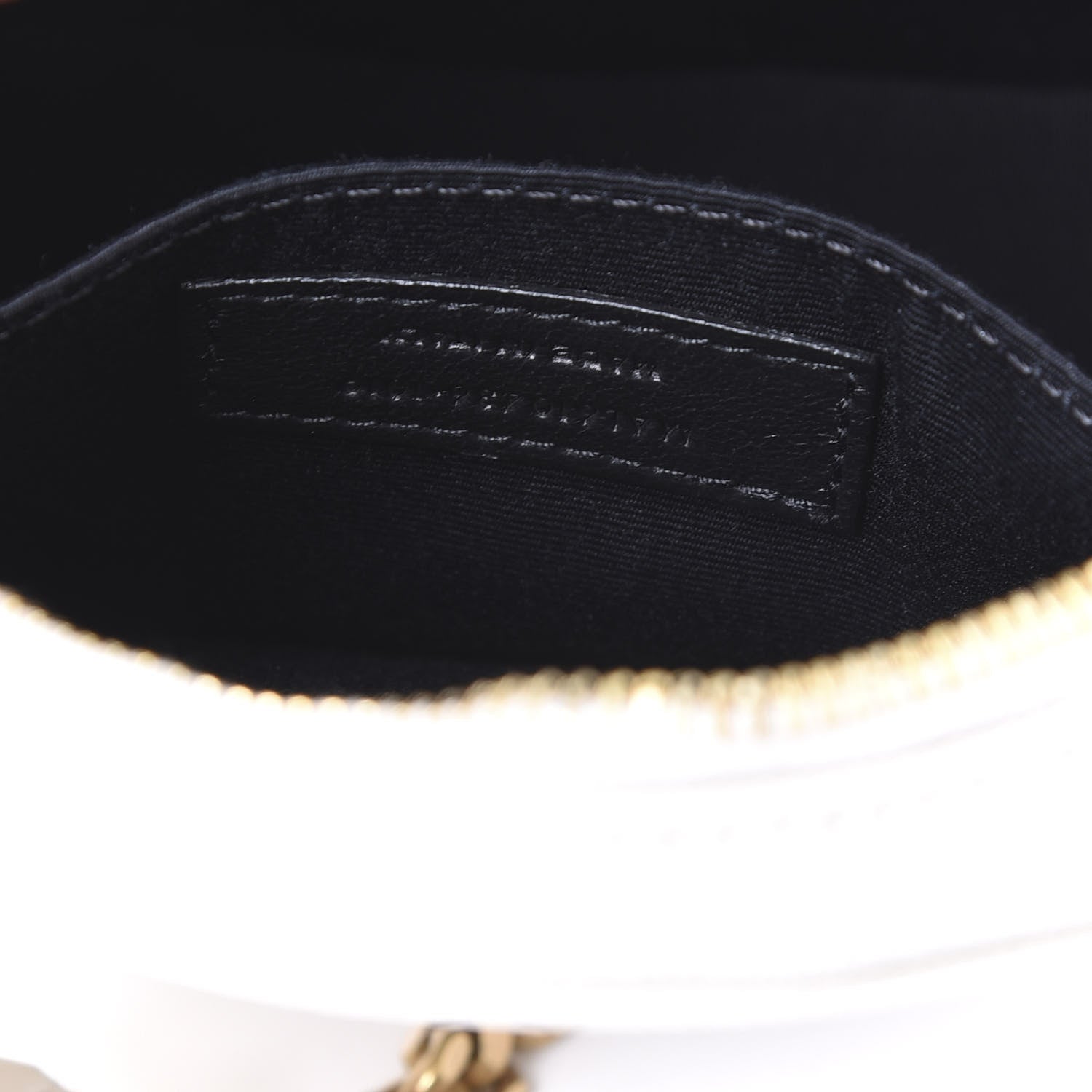 Saint Laurent Grain De Poudre Matelasse Chevron Quilted Round Vinyle Camera Bag White 8 of 9