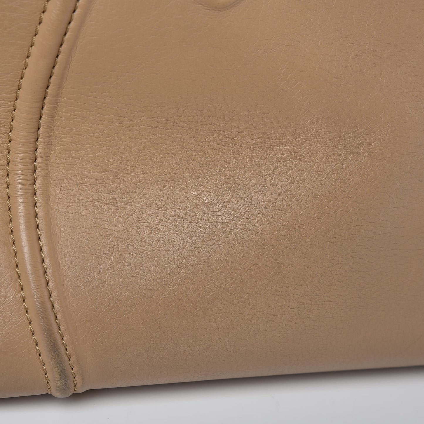 Supple Calfskin Medium Phantom Luggage Camel