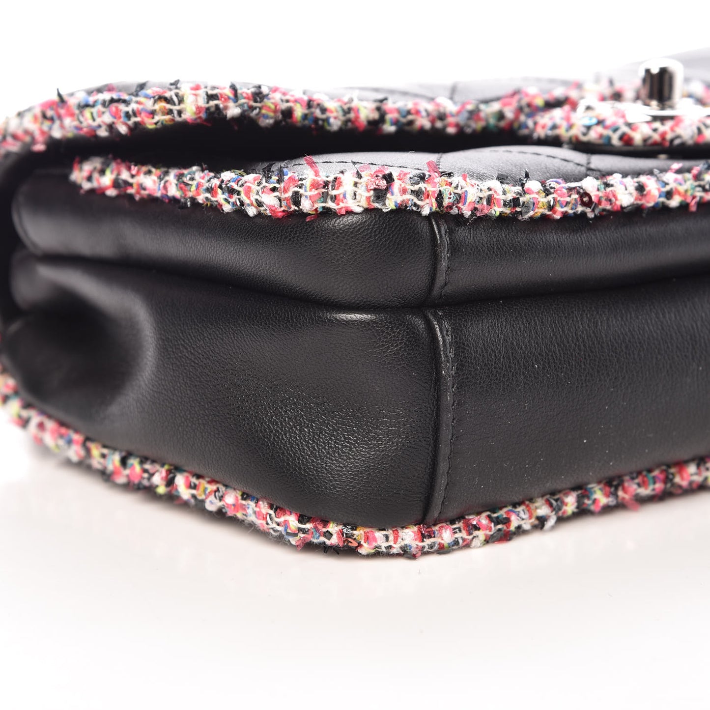 Lambskin Tweed Quilted Elegant Trim Flap Black