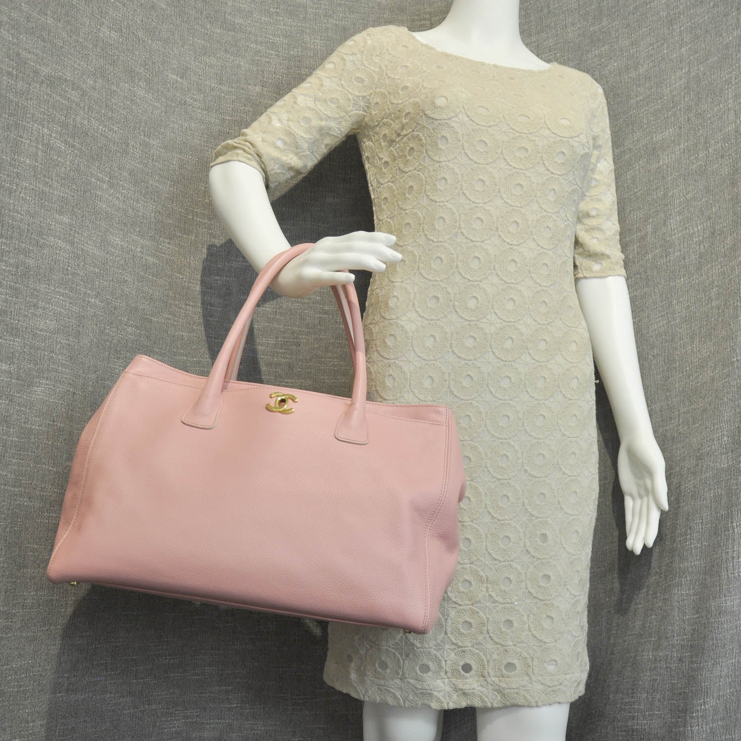 Chanel Caviar Cerf Shopper Tote Pink 2 of 8