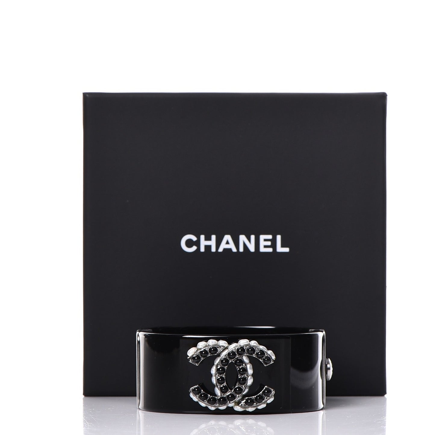 Resin Pearl CC Cuff Black