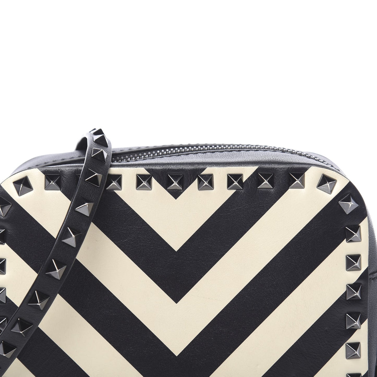 Vitello Chevron Rockstud Camera Crossbody Bag Light Ivory Black