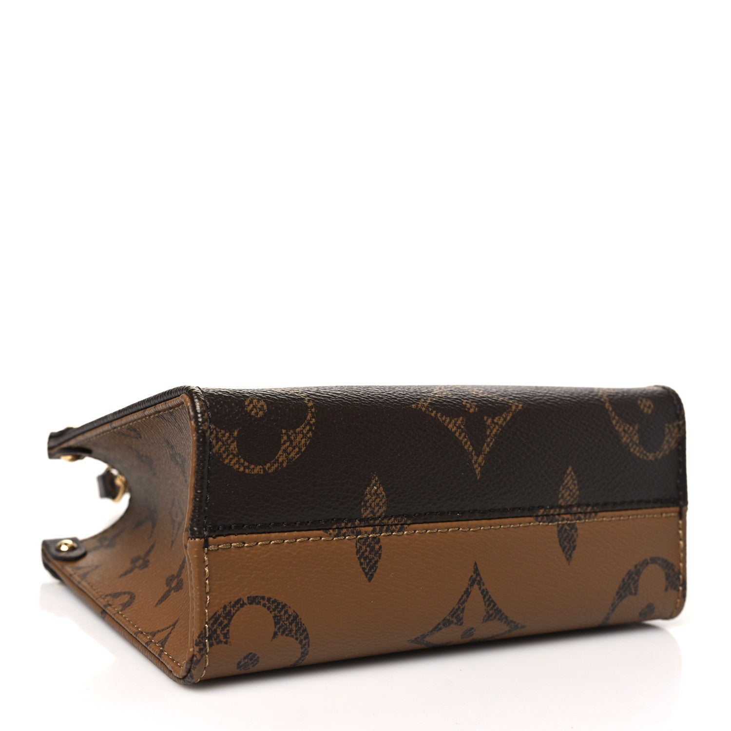 Louis Vuitton Reverse Monogram Giant Onthego BB 4 of 9