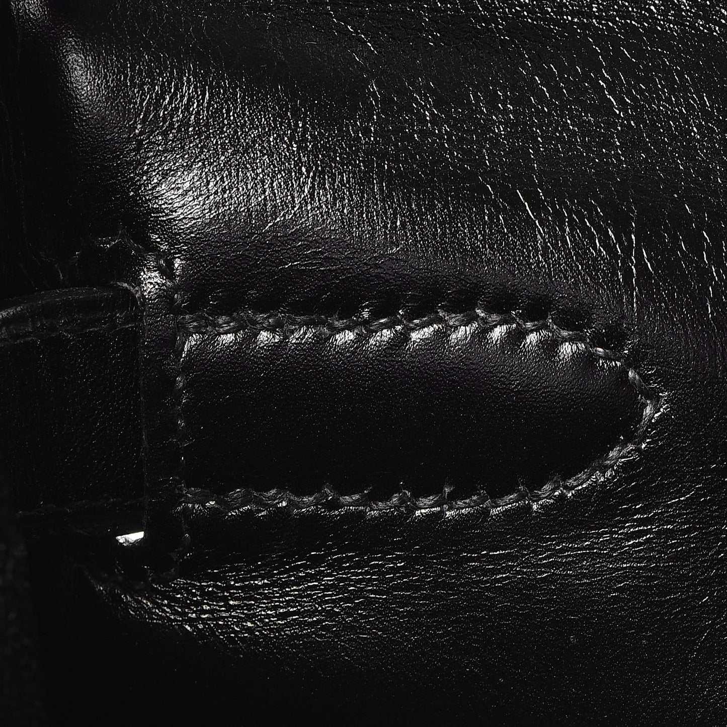 Box Kelly Retourne 32 Black