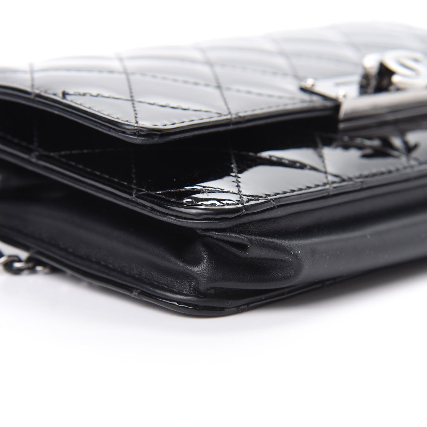 Patent Quilted Golden Class Wallet on Chain WOC Black