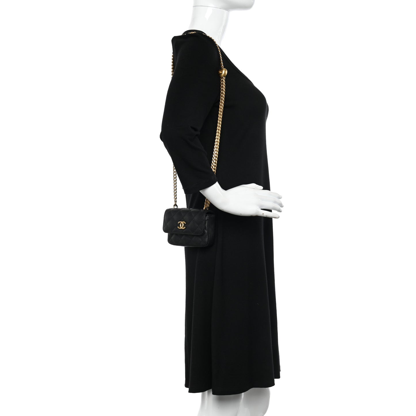 Caviar Quilted Sweetheart Clutch With Chain Black