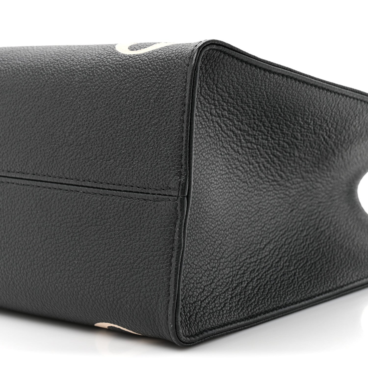 Louis Vuitton Empreinte Monogram Giant Onthego MM Black Beige 8 of 11