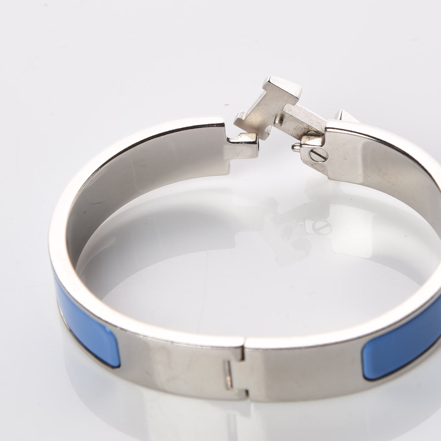 Enamel Narrow Clic Clac H Bracelet PM Bleu Lavande