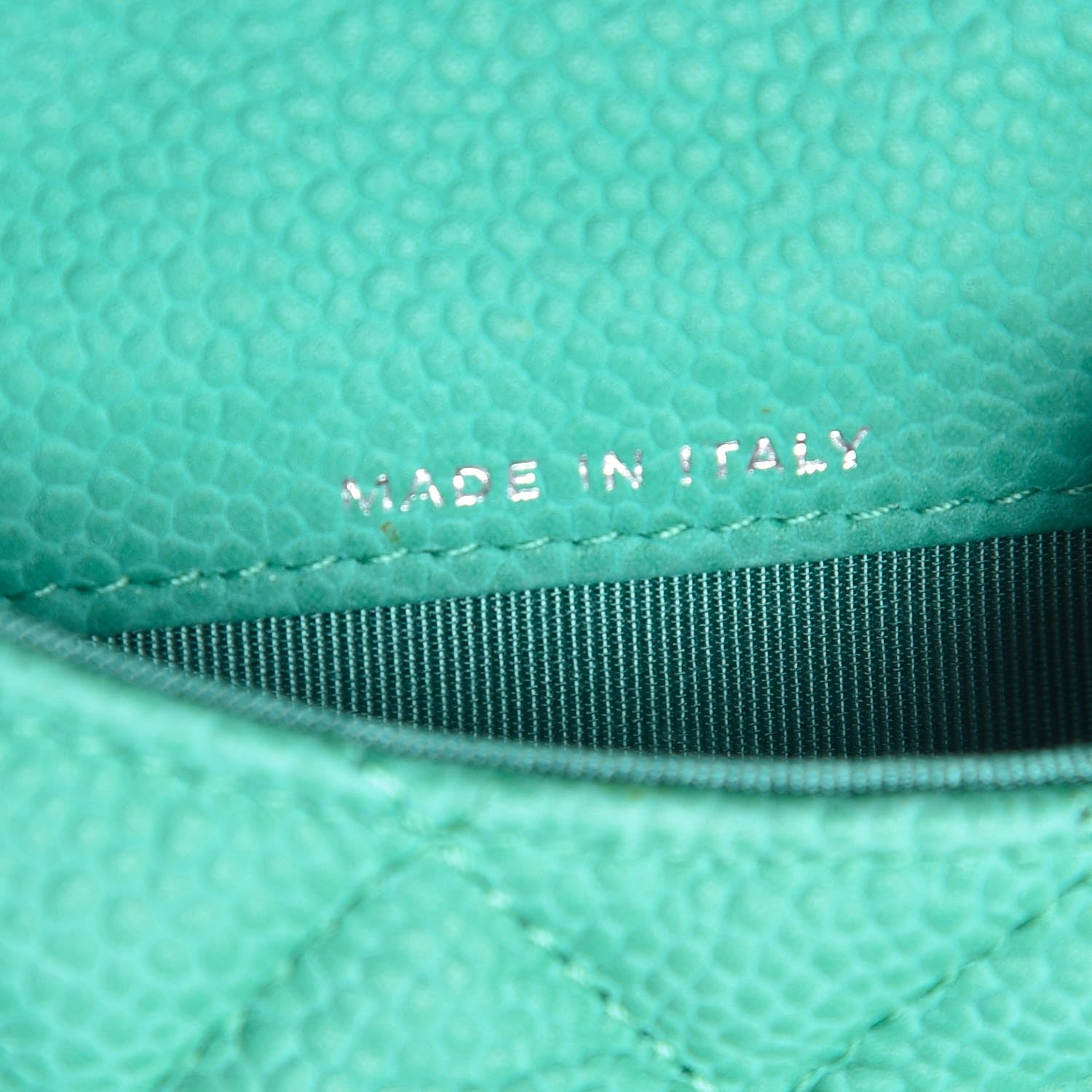 Chanel Iridescent Caviar Quilted CC Card Holder Green 8 of 9